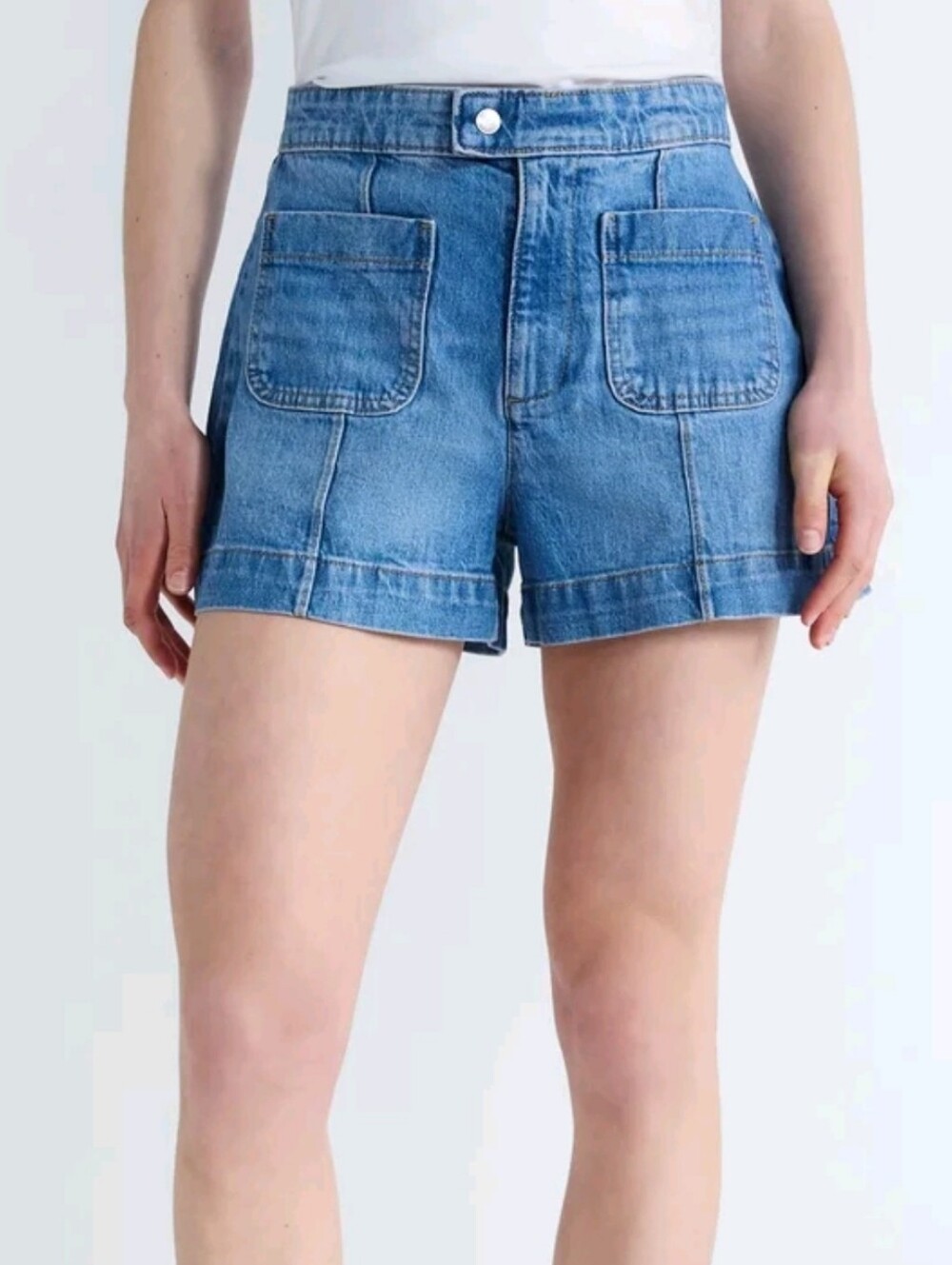 Free Assembly Women's Patch Pocket Denim Shorts, 3" Inseam